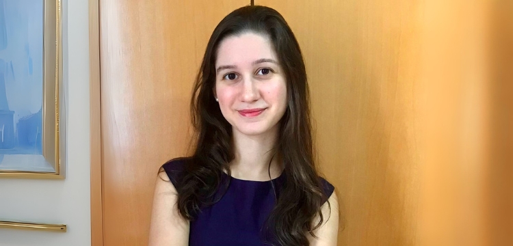 Ana Beatriz Fernandes Pereira